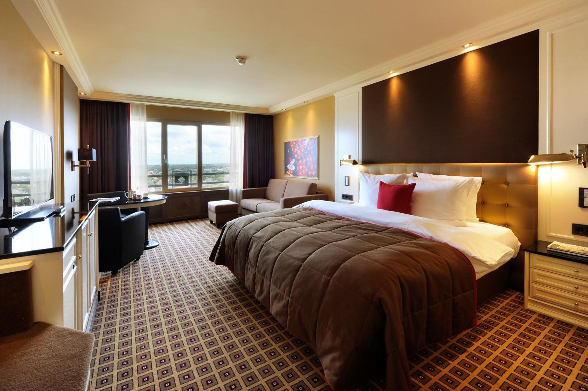 Grand Hotel Huis Ter Duin Noordwijk Exterior foto A room at the hotel